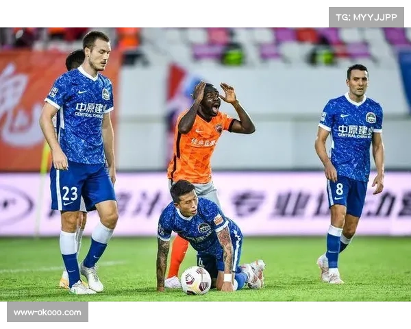 阿奇姆彭获王上源肯定，比赛竞争不影响私下友谊